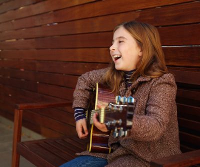 5 Reasons Why Kids Should Learn Guitar
